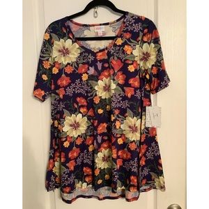 NWT Lularoe Perfect T size S